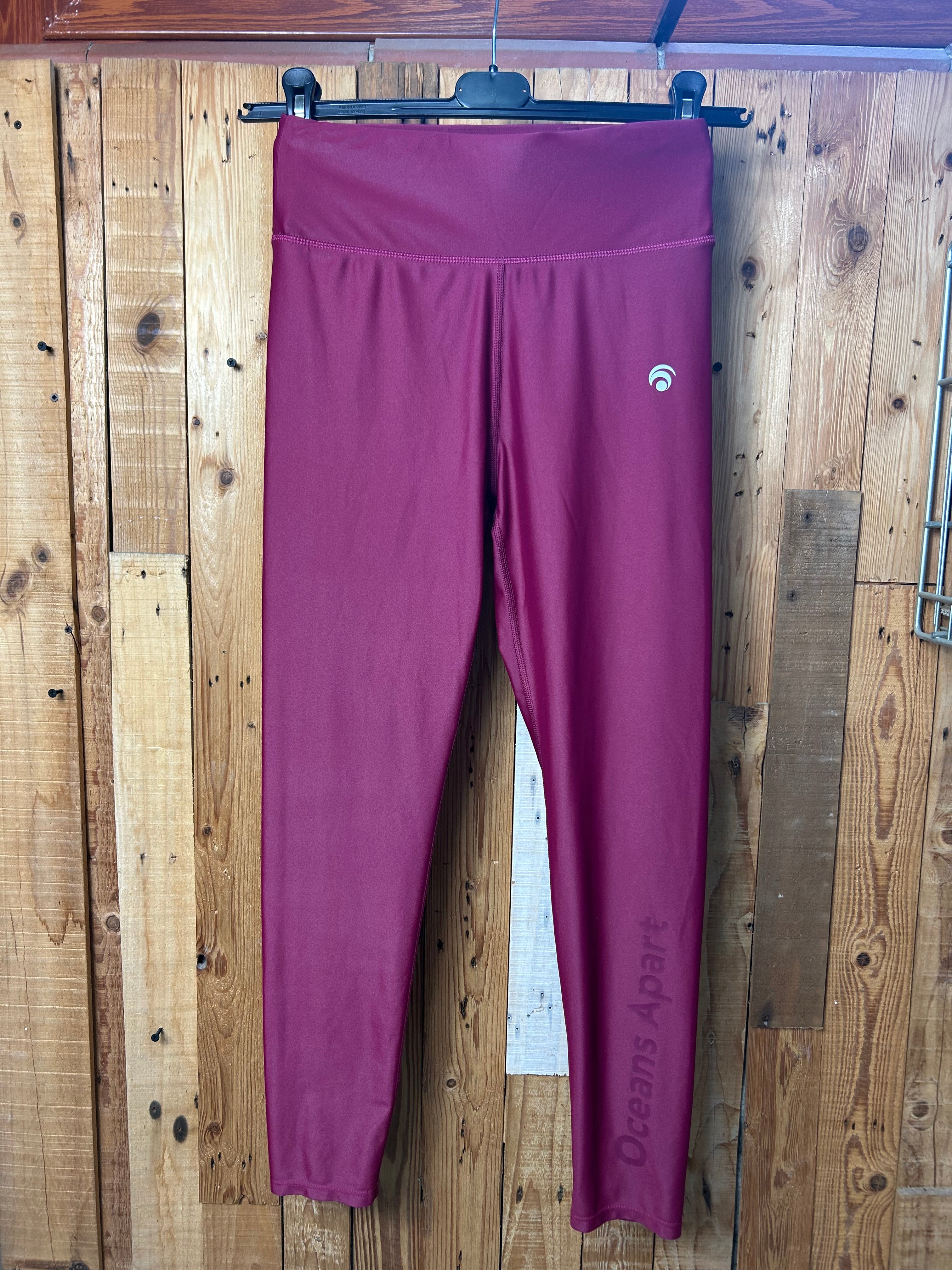 Leggins oceans apart